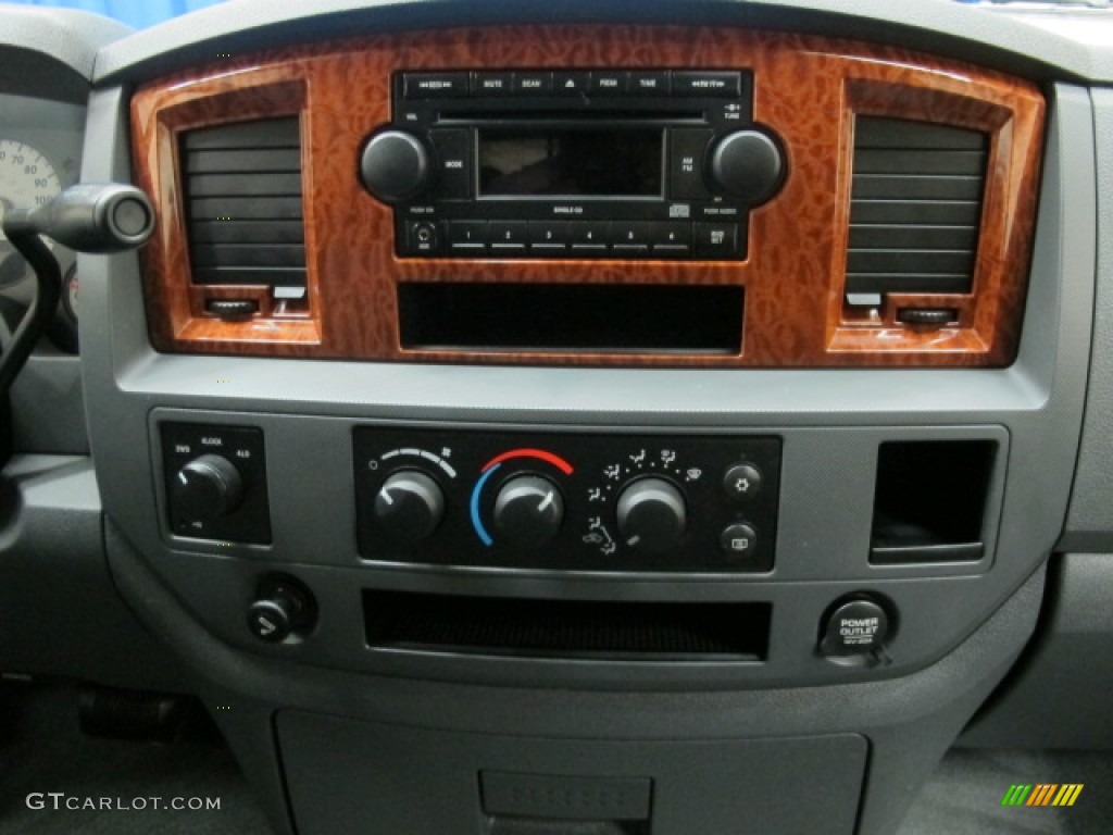 2006 Dodge Ram 1500 SLT Quad Cab 4x4 Controls Photo #60848886