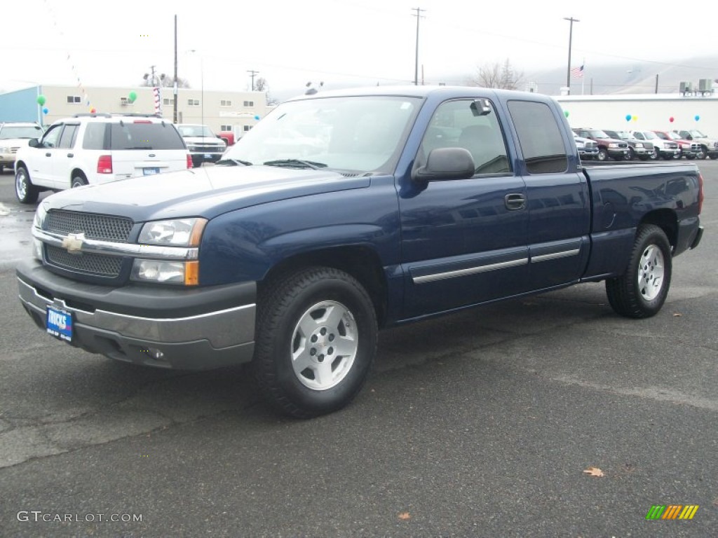 2004 Silverado 1500 LS Extended Cab - Dark Blue Metallic / Dark Charcoal photo #5