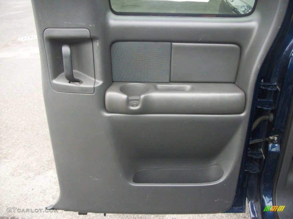 2004 Silverado 1500 LS Extended Cab - Dark Blue Metallic / Dark Charcoal photo #26