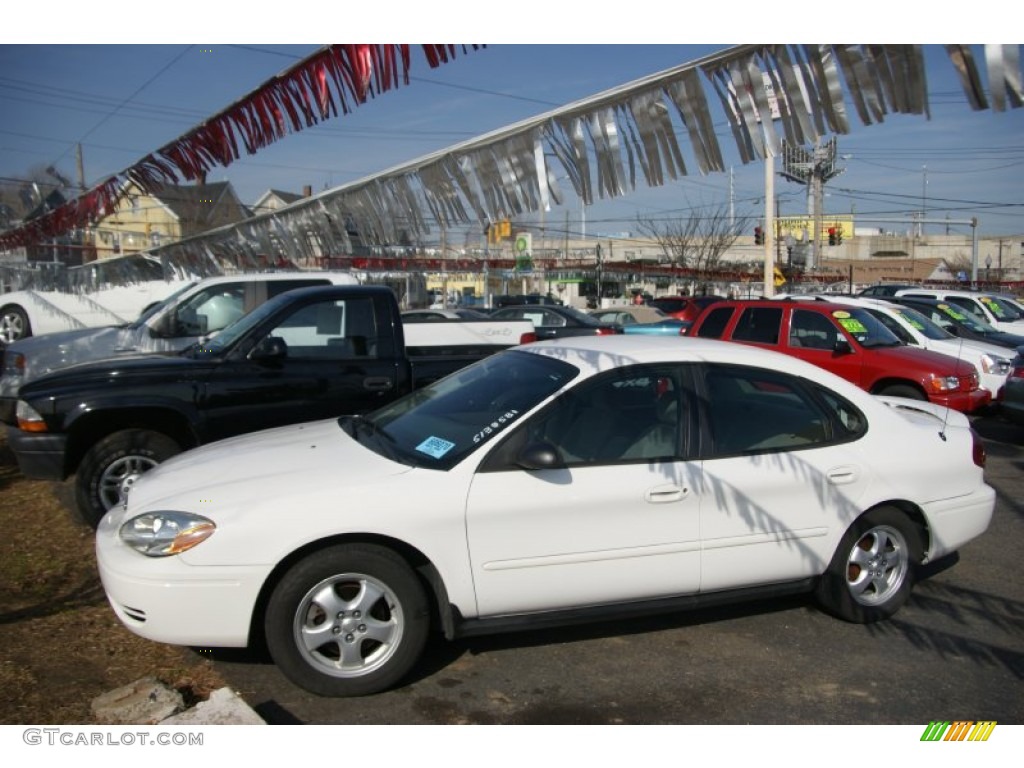 Vibrant White Ford Taurus