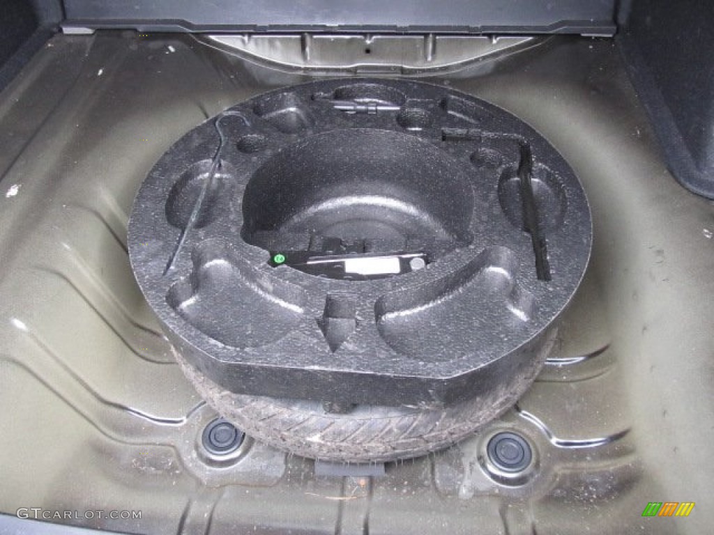 2010 Aveo LT Sedan - Black Granite / Charcoal photo #21