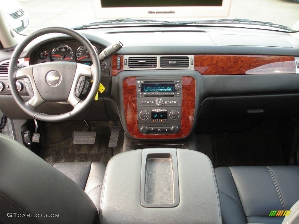 2012 Suburban LT 4x4 - Silver Ice Metallic / Ebony photo #12
