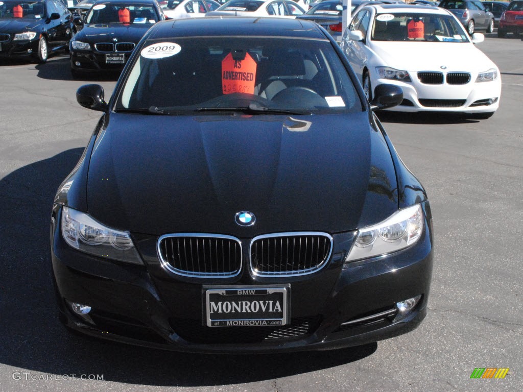 2010 3 Series 328i Sedan - Jet Black / Black photo #2