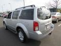 Silver Lightning Metallic - Pathfinder SE 4x4 Photo No. 5