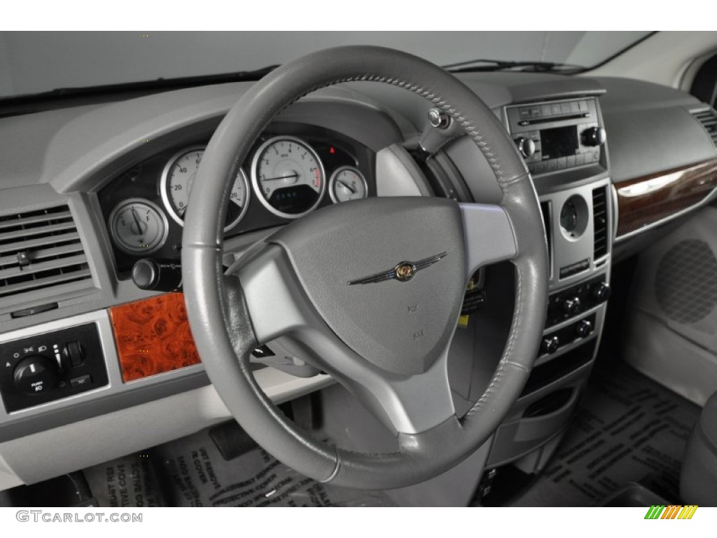 2009 Chrysler Town & Country Touring Medium Slate Gray/Light Shale Steering Wheel Photo #60863481