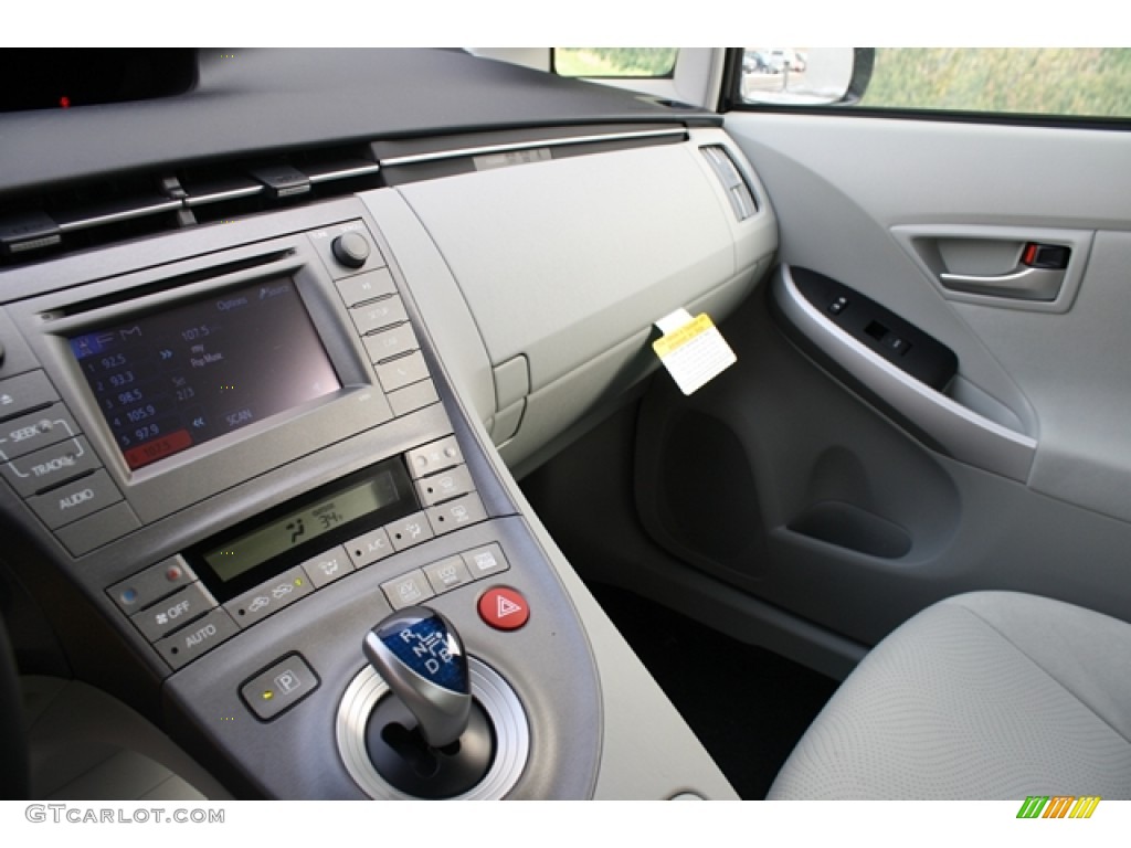 Misty Gray Interior 2012 Toyota Prius 3rd Gen Two Hybrid Photo #60863625