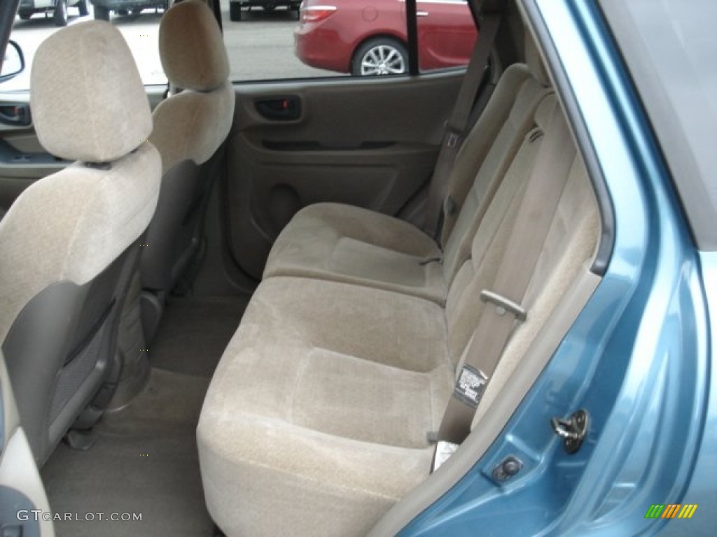 2002 Hyundai Santa Fe LX Rear Seat Photos
