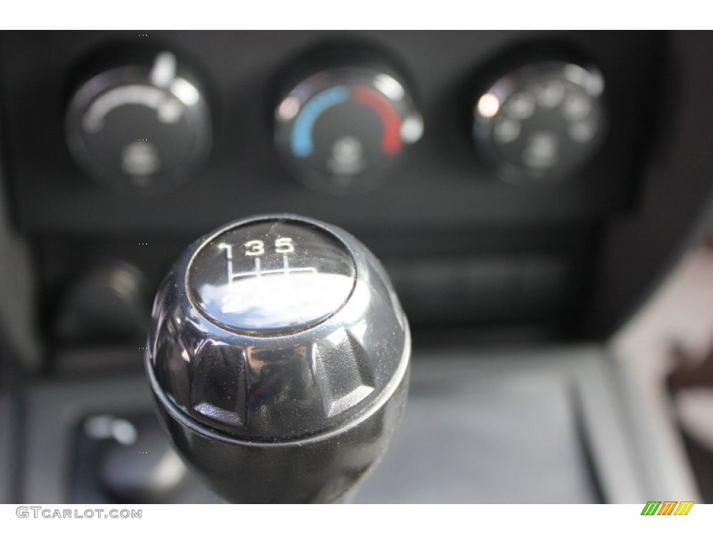 2008 Dodge Nitro SXT 4x4 Transmission Photos