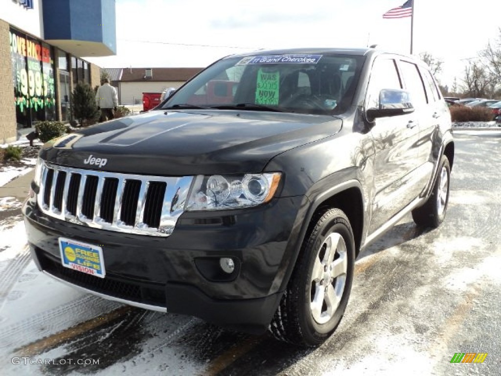 2011 Grand Cherokee Limited 4x4 - Brilliant Black Crystal Pearl / Black photo #1
