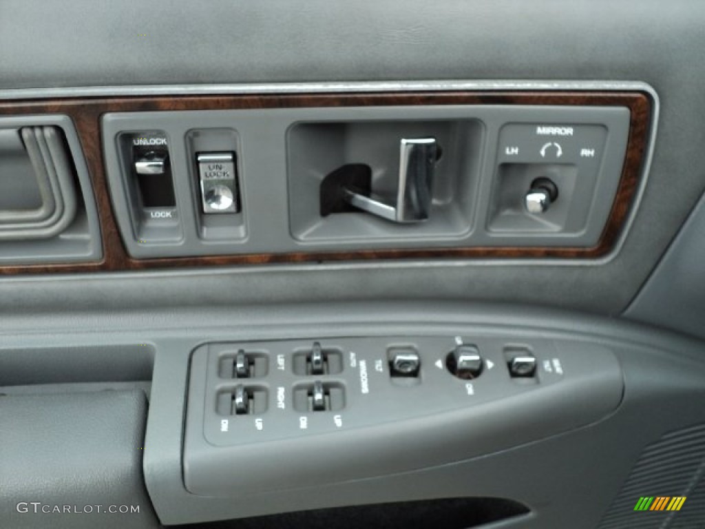 1992 Buick Roadmaster Limited Controls Photo #60874063