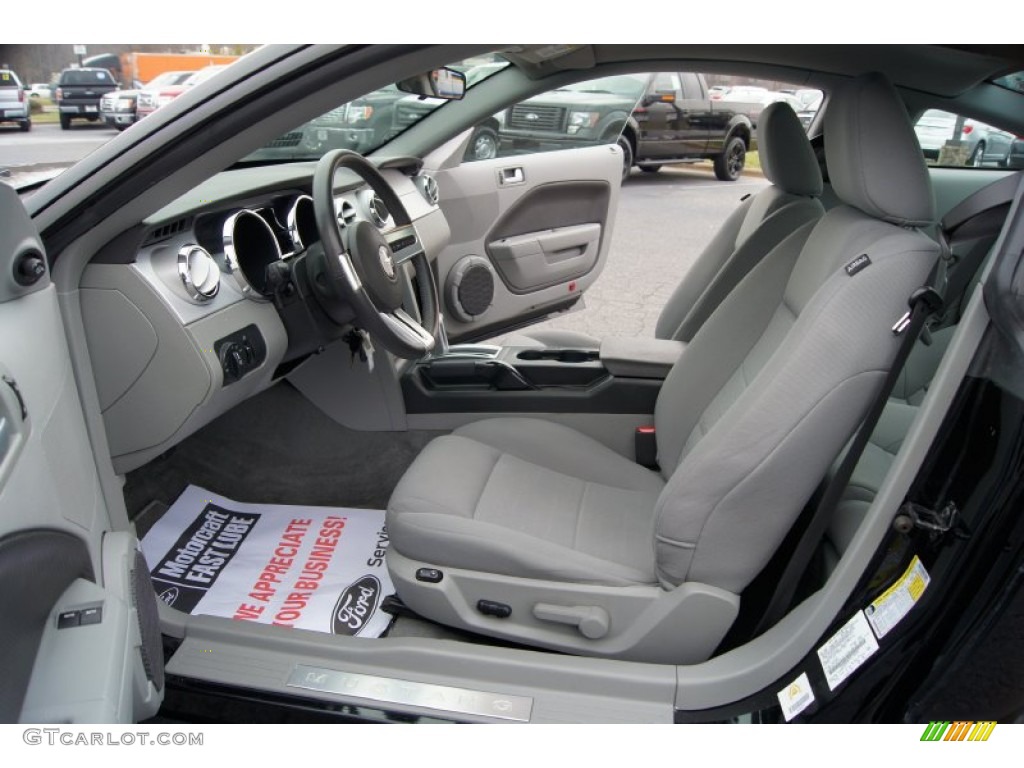 Light Graphite Interior 2009 Ford Mustang V6 Coupe Photo #60875715