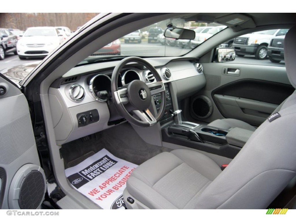 Light Graphite Interior 2009 Ford Mustang V6 Coupe Photo #60875829