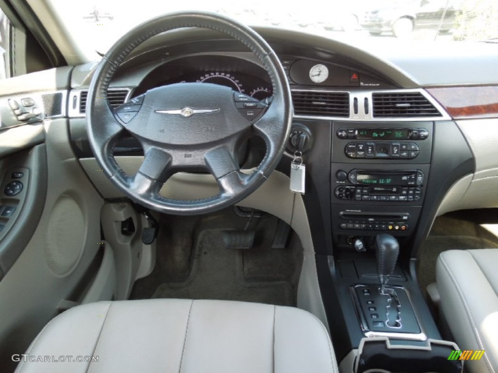 2006 Chrysler Pacifica Touring Light Taupe Dashboard Photo 60879522