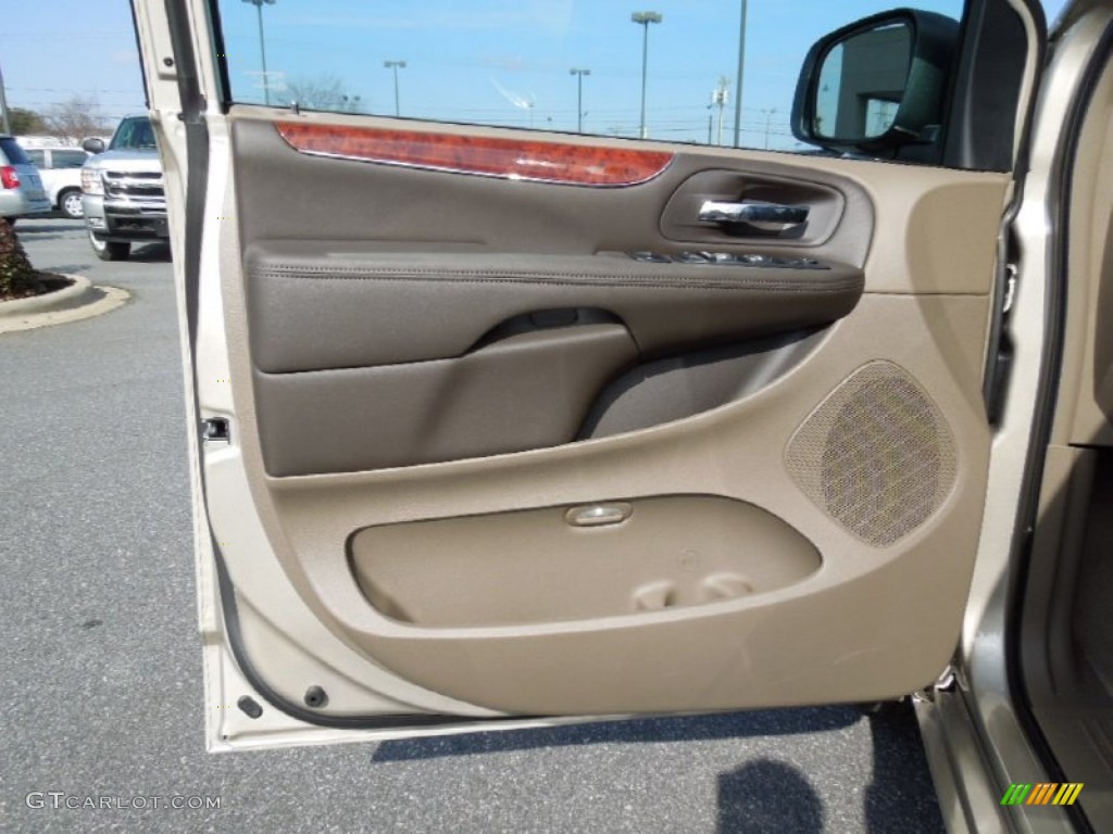 2012 Chrysler Town & Country Touring - L Dark Frost Beige/Medium Frost Beige Door Panel Photo #60880794