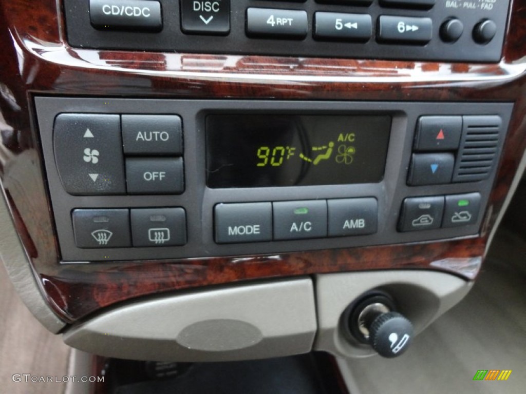 2005 Hyundai Sonata LX V6 Controls Photo #60883602