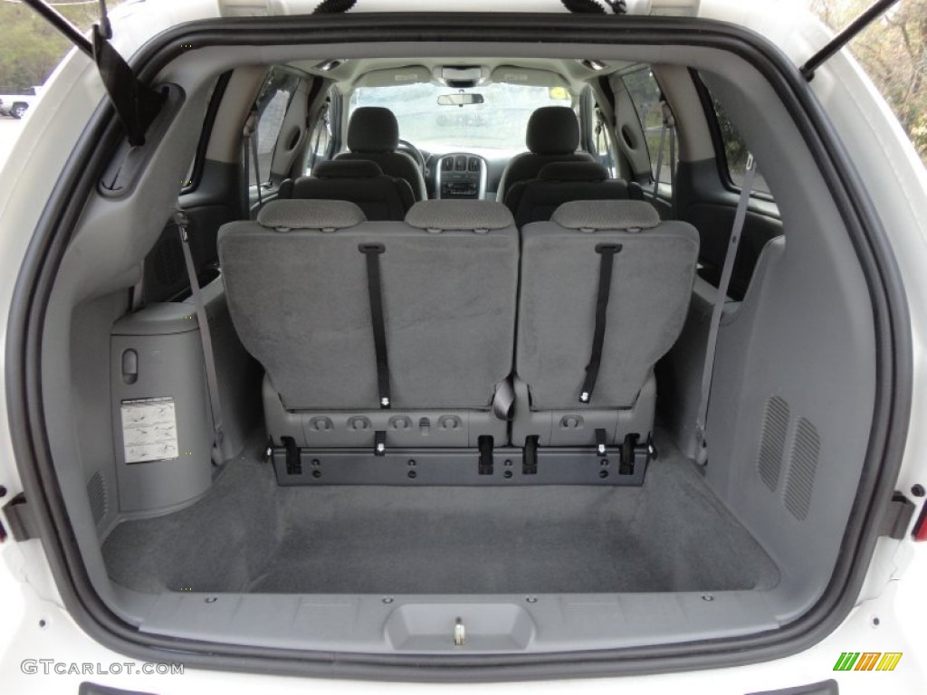 2006 Chrysler Town & Country Touring Trunk Photo #60883689