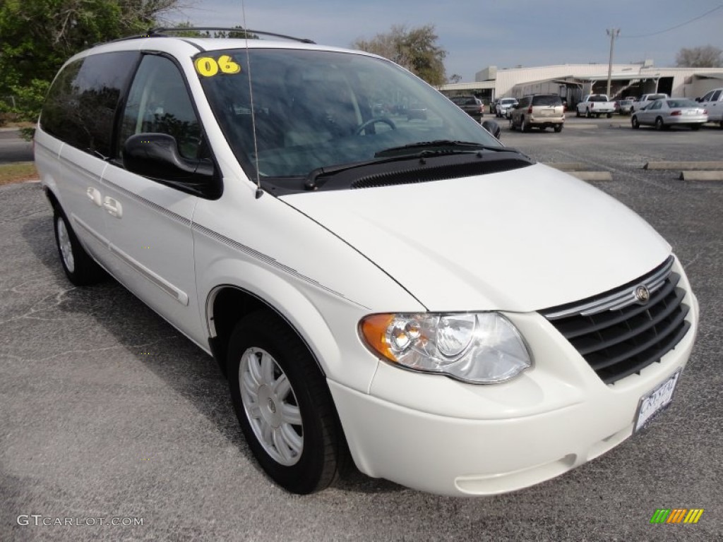 Stone White 2006 Chrysler Town & Country Touring Exterior Photo #60883727