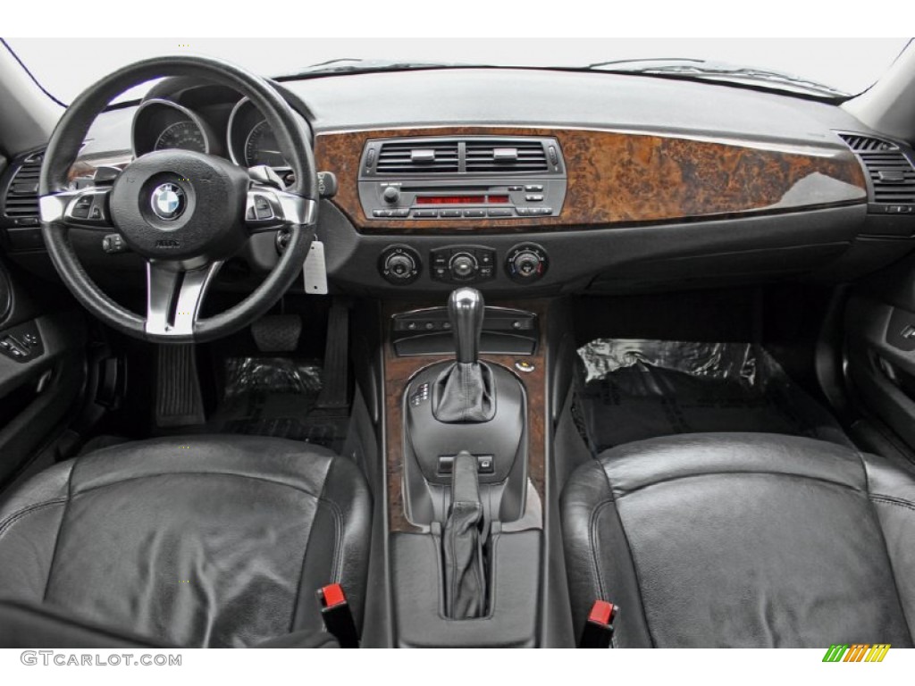 2006 BMW Z4 3.0si Coupe Dashboard Photos