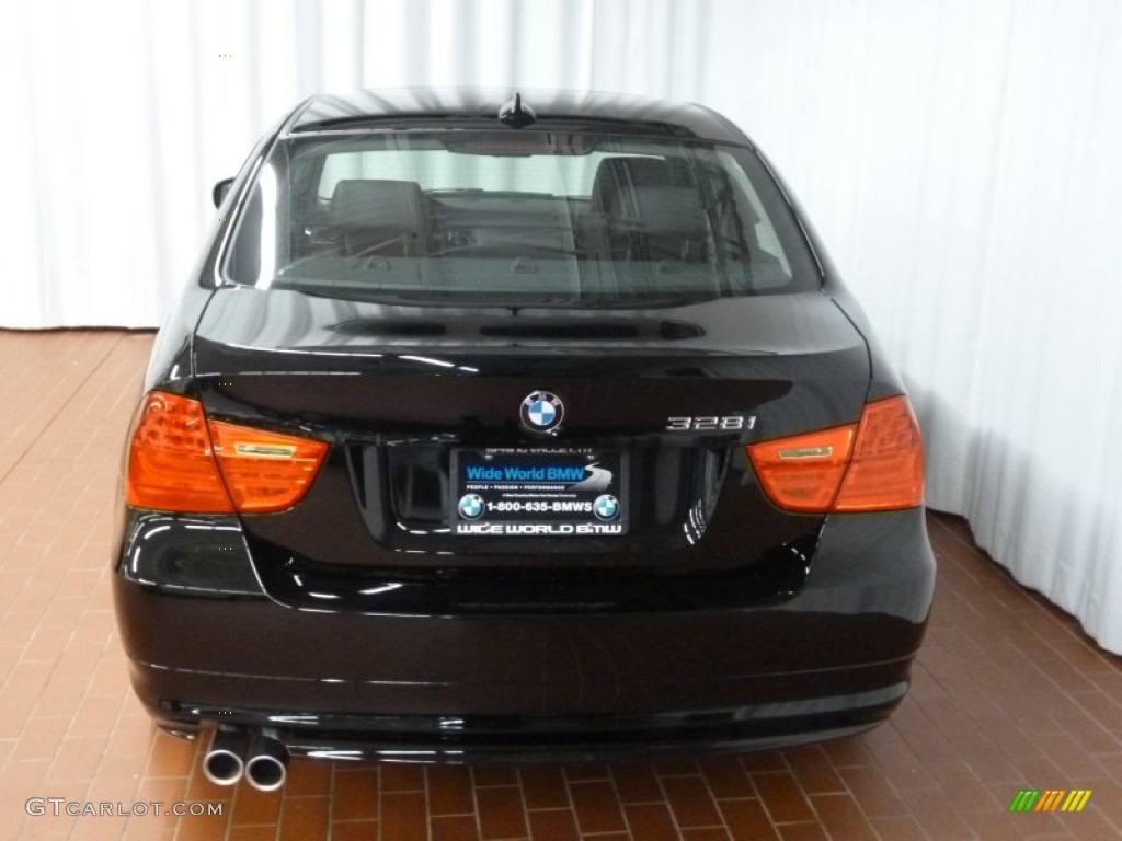 2011 3 Series 328i xDrive Sedan - Jet Black / Black photo #5