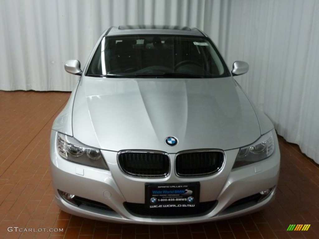 2011 3 Series 328i xDrive Sedan - Titanium Silver Metallic / Black photo #2