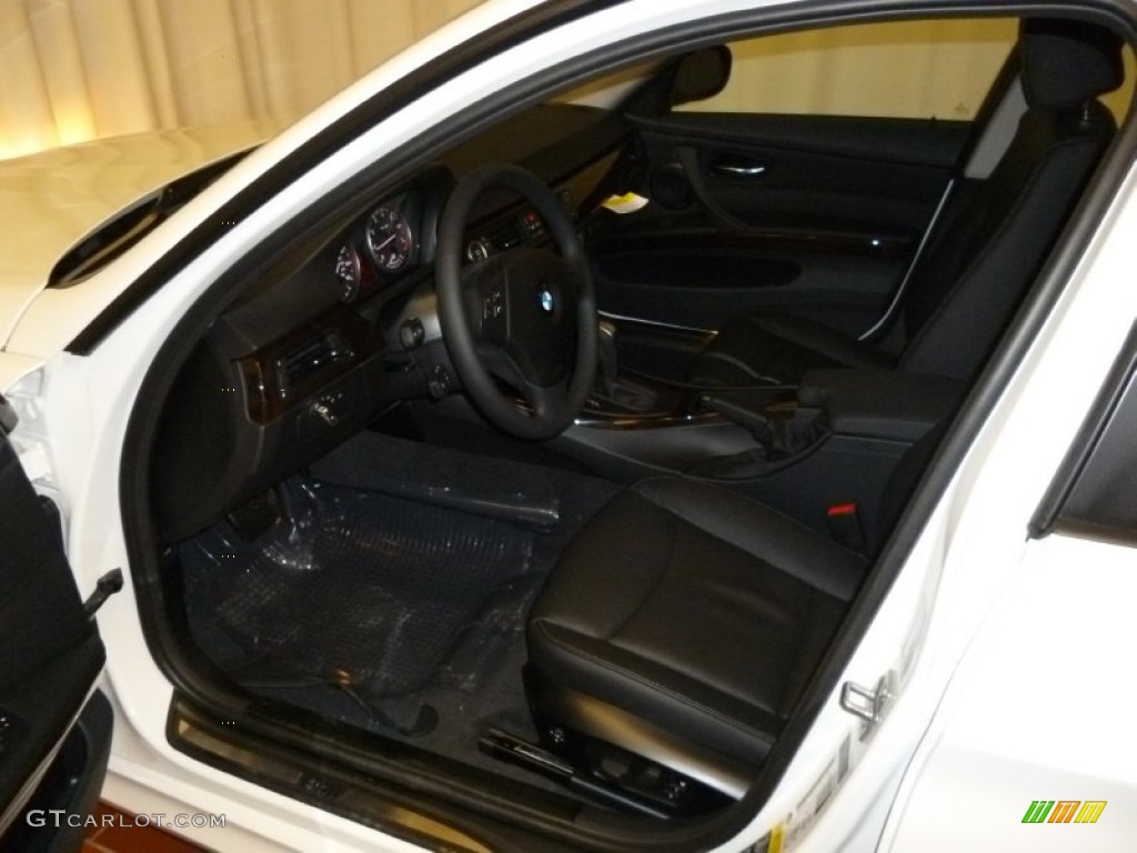 2011 3 Series 328i xDrive Sedan - Alpine White / Black photo #8