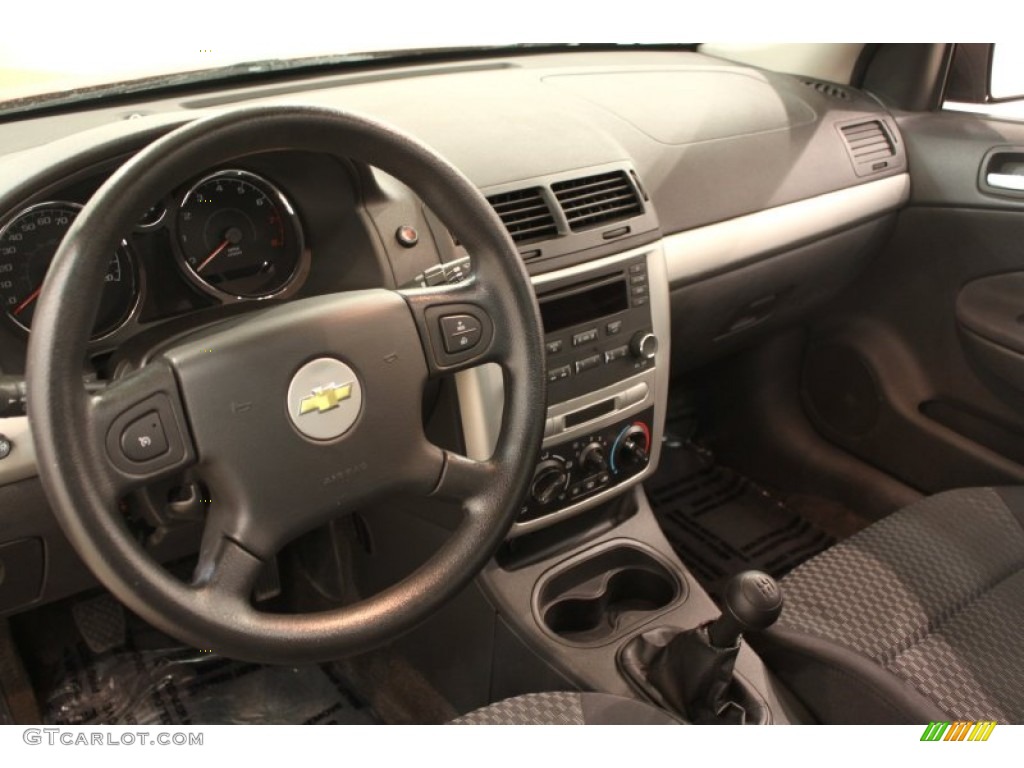 2005 Chevrolet Cobalt LS Coupe Ebony Dashboard Photo #60892621