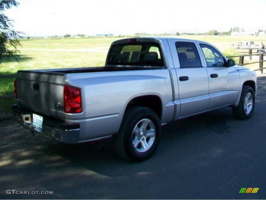 2010 Dakota Big Horn Crew Cab 4x4 - Bright Silver Metallic / Dark Slate Gray/Medium Slate Gray photo #2