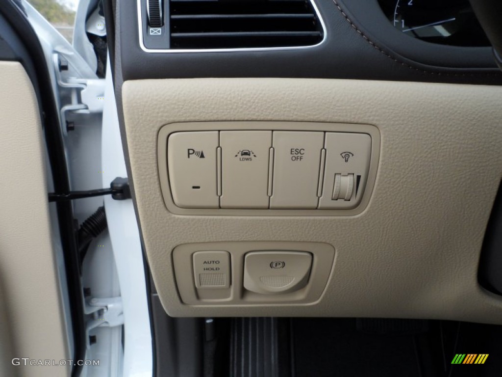 2012 Hyundai Genesis 4.6 Sedan Controls Photo #60895336
