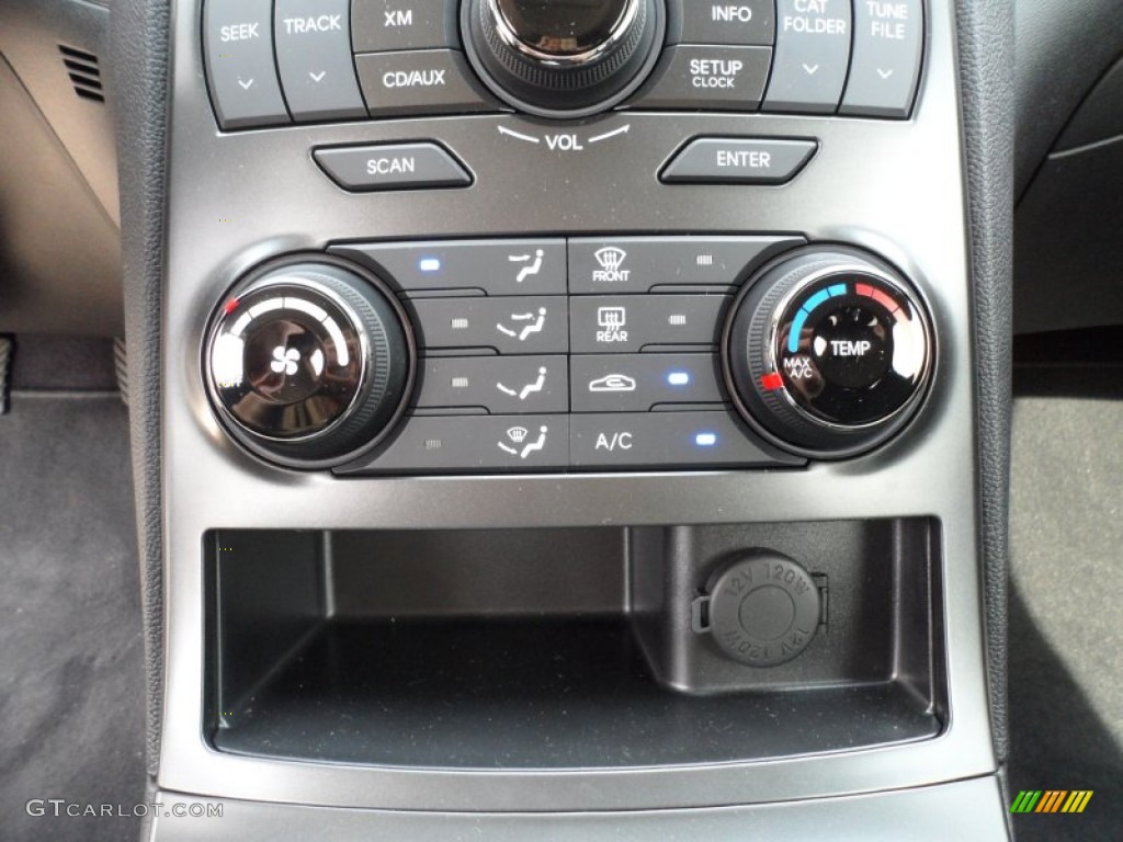 2012 Hyundai Genesis Coupe 2.0T Controls Photo #60895939