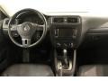 Black - Jetta SE Sedan Photo No. 22