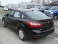 Black - Focus SE Sedan Photo No. 6