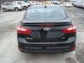 Black - Focus SE Sedan Photo No. 7
