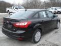 Black - Focus SE Sedan Photo No. 8