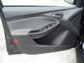 Black - Focus SE Sedan Photo No. 12