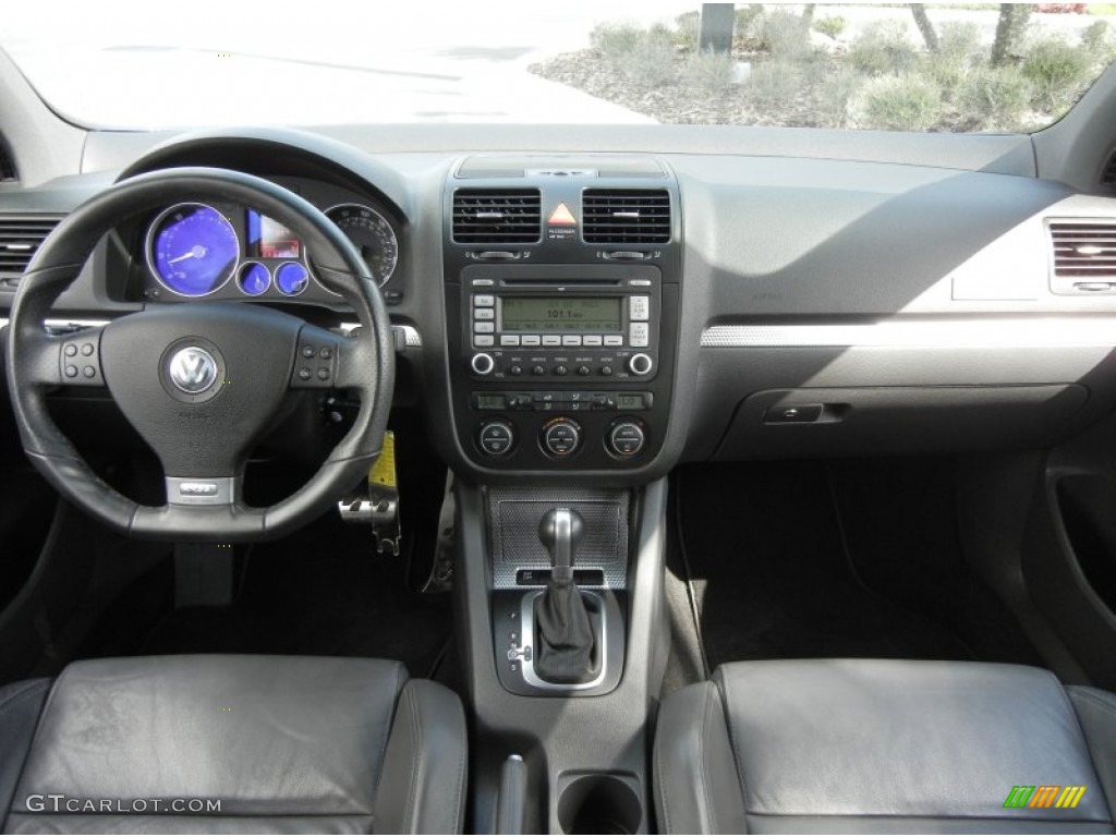 2008 Volkswagen R32 Standard R32 Model Anthracite Dashboard Photo #60900871