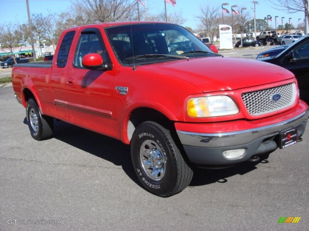 1999 F250 Super Duty XLT Extended Cab 4x4 - Red / Medium Graphite photo #2