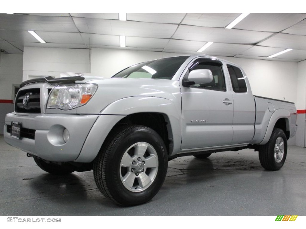 2005 Tacoma V6 TRD Sport Access Cab 4x4 - Silver Streak Mica / Graphite Gray photo #14