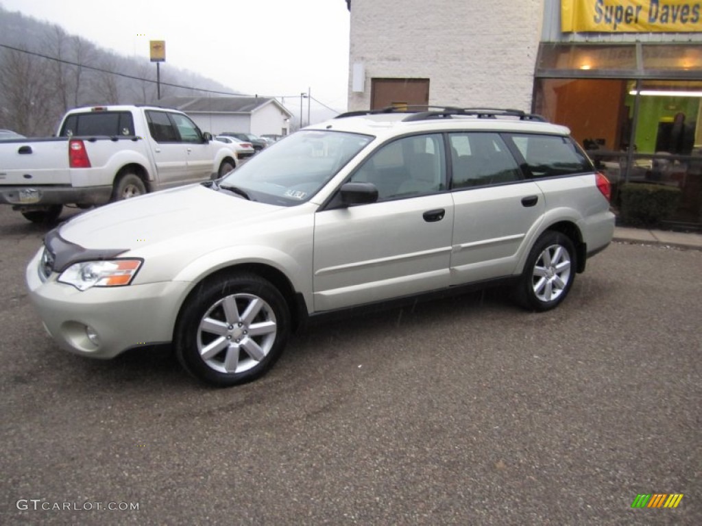 2006 Outback 2.5i Wagon - Champagne Gold Opalescent / Taupe photo #5