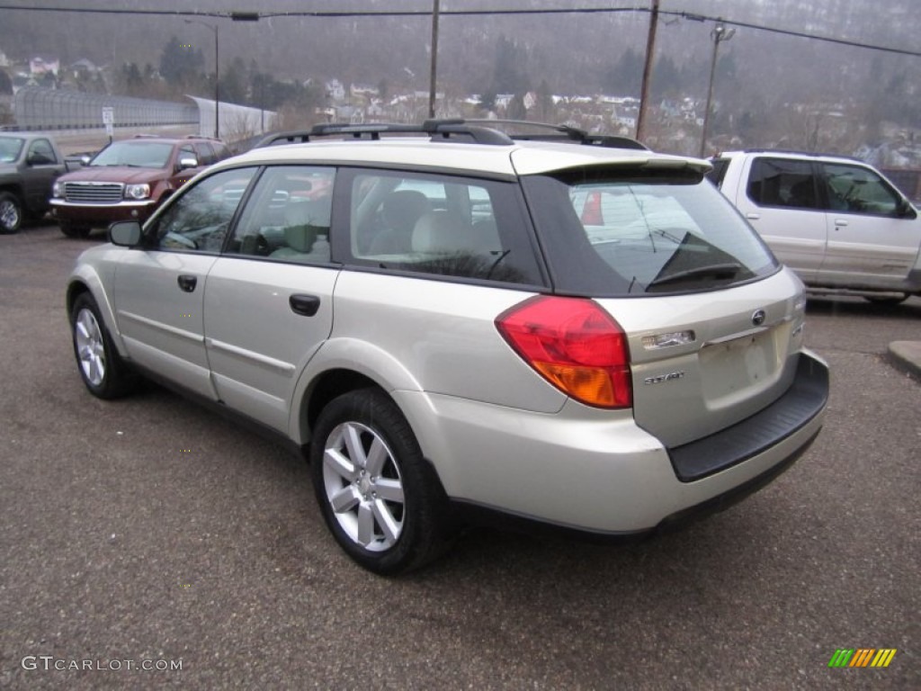 2006 Outback 2.5i Wagon - Champagne Gold Opalescent / Taupe photo #8