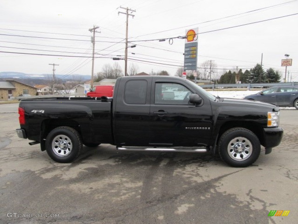 2007 Silverado 1500 LS Extended Cab 4x4 - Black / Dark Titanium Gray photo #8