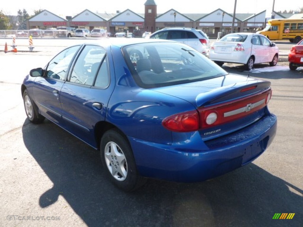 2003 Cavalier Sedan - Arrival Blue Metallic / Graphite Gray photo #5