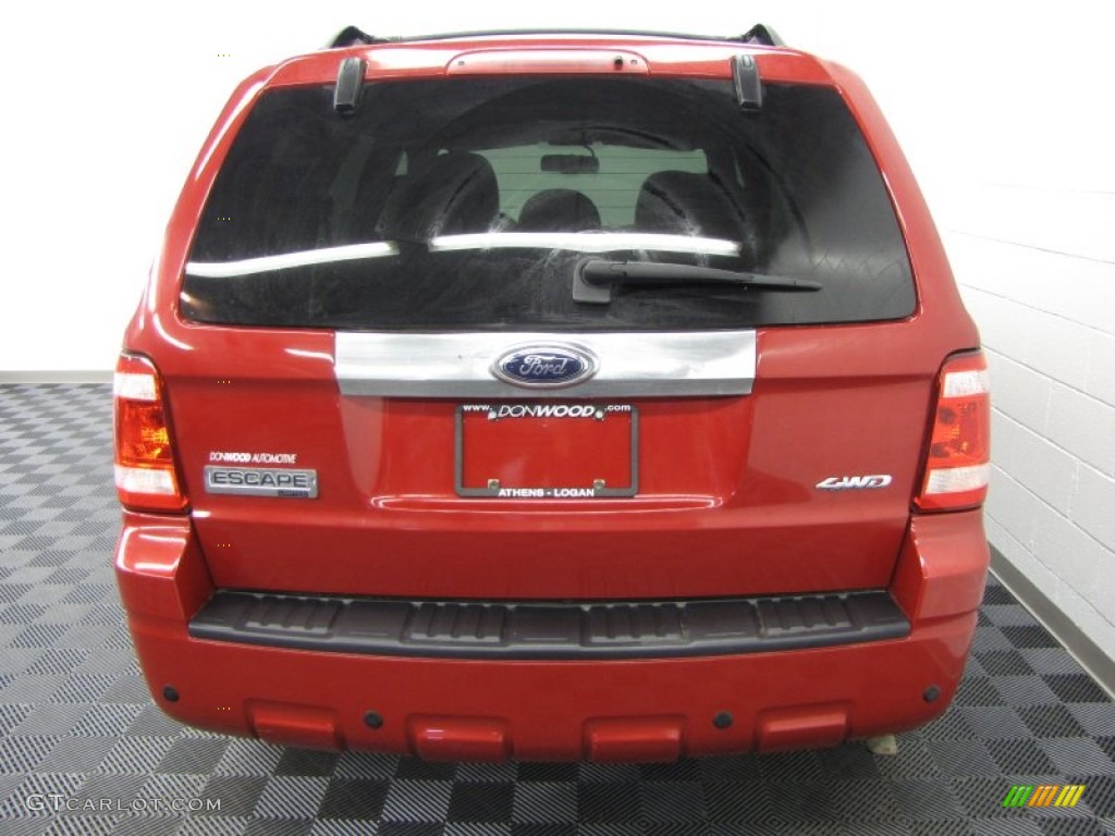 2009 Escape Limited 4WD - Sangria Red Metallic / Charcoal photo #8