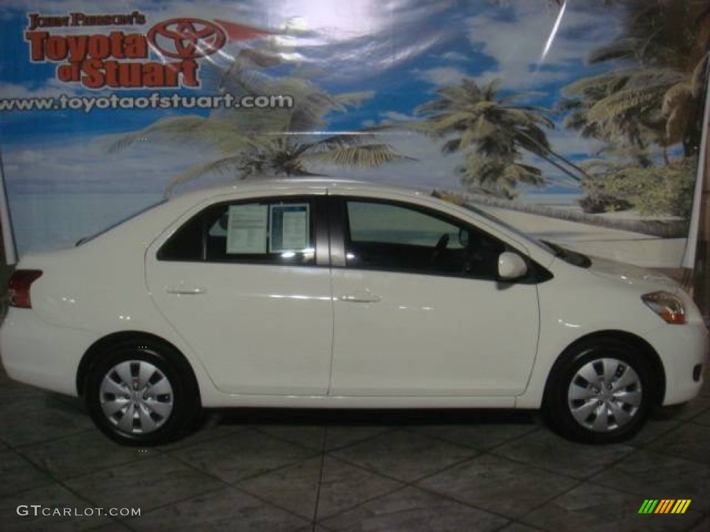 2009 Yaris Sedan - Polar White / Dark Charcoal photo #1