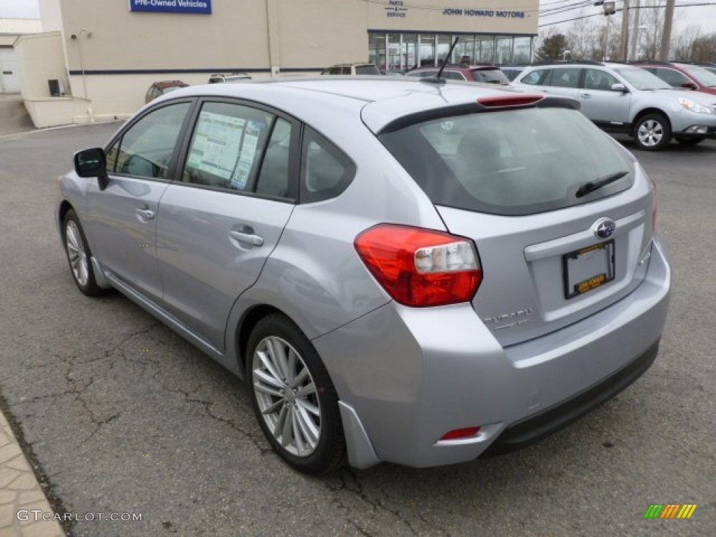 2012 Impreza 2.0i Premium 5 Door - Ice Silver Metallic / Black photo #4