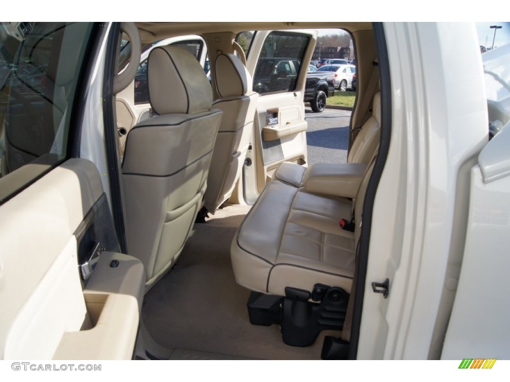 Light Parchment/Espresso Interior 2007 Lincoln Mark LT SuperCrew 4x4 Photo #60909503