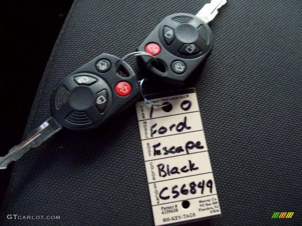 2010 Escape XLT 4WD - Black / Charcoal Black photo #27