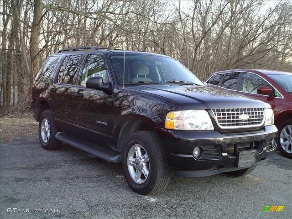 2004 Explorer XLT 4x4 - Black / Midnight Grey photo #1