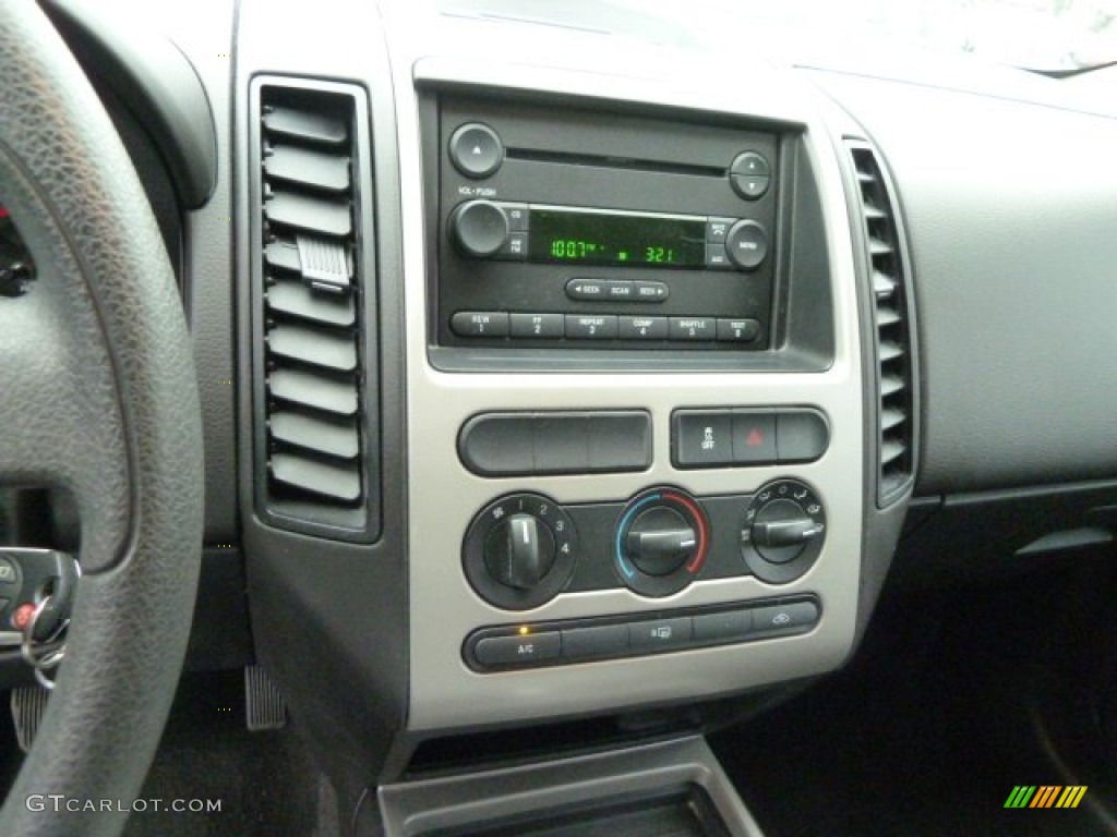 2008 Ford Edge SE Controls Photo #60911821