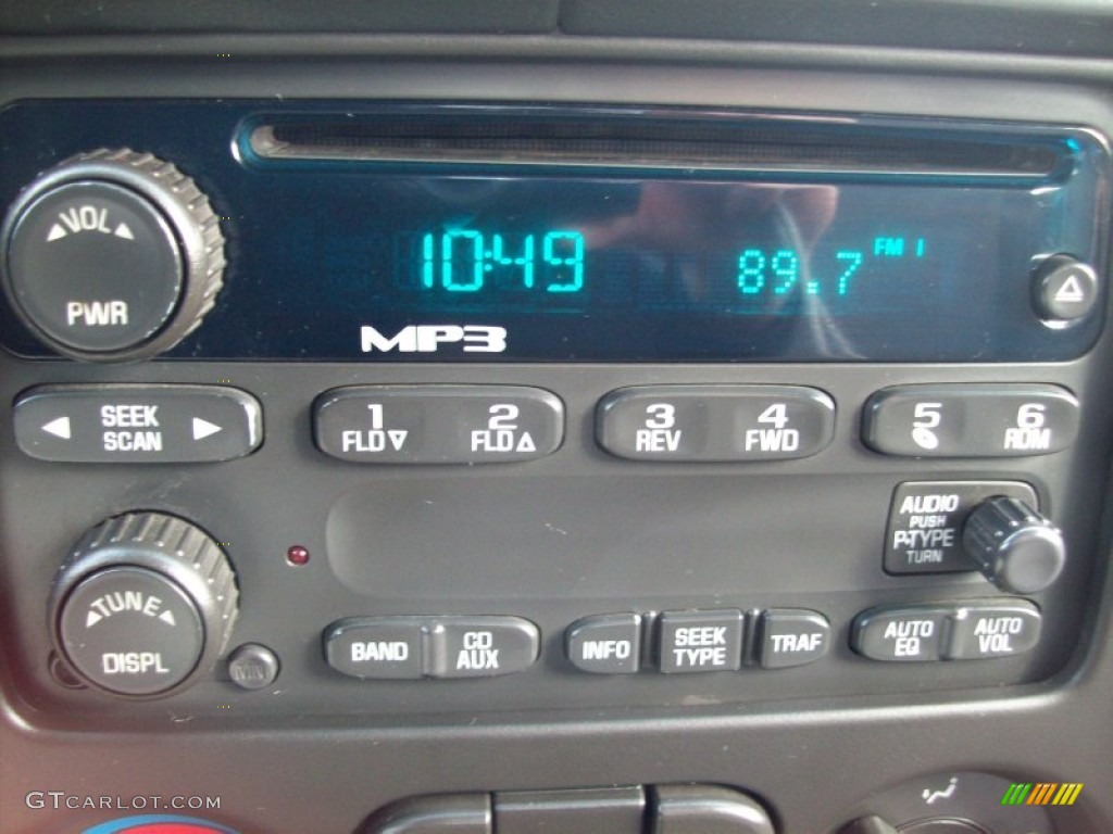 2005 Chevrolet Colorado Z71 Extended Cab 4x4 Audio System Photos