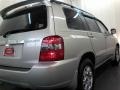 Millenium Silver Metallic - Highlander V6 Photo No. 16